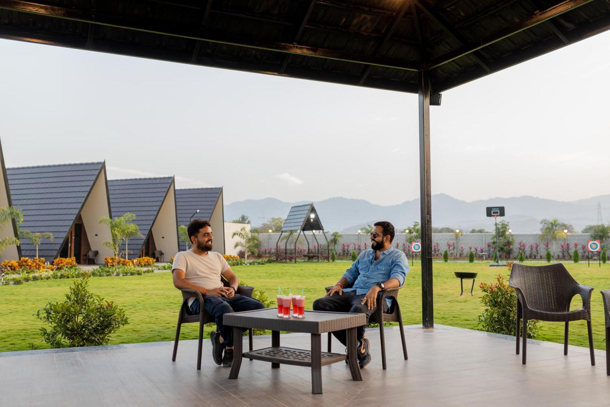 Regenta Resort Vindhyachal, Statue Of Unity Kevadia Buitenkant foto