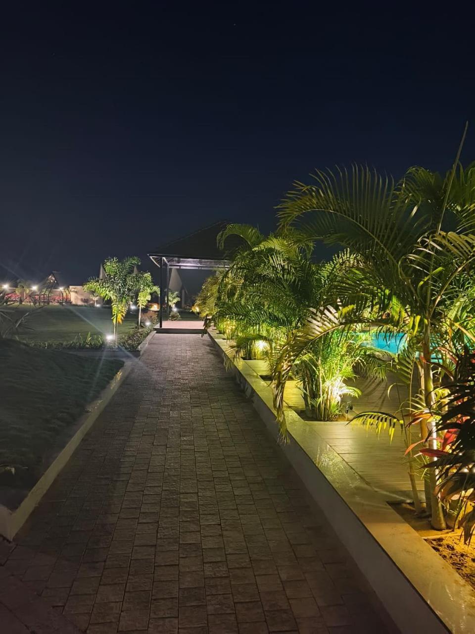 Regenta Resort Vindhyachal, Statue Of Unity Kevadia Buitenkant foto